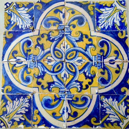 ECHOES OF THE PAST IN BLUE AND YELLOW 🎨✨