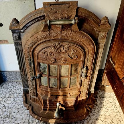 🔥🕰️ FRENCH CAST IRON STOVE! 🕰️🔥