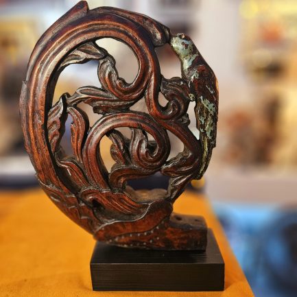 📜 CARVED WOODEN SCULPTURE WITH BIRD 🕊️🌿