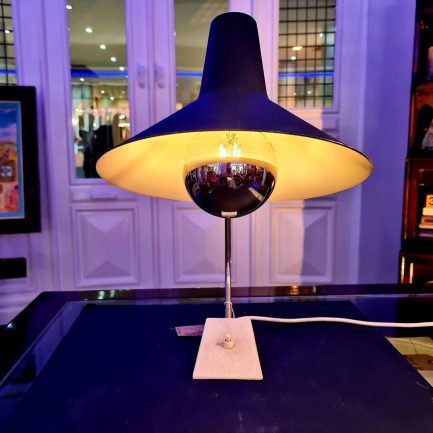 💡 SIS BAUHAUS DESK LAMP: A GERMAN DESIGN ICON 💡