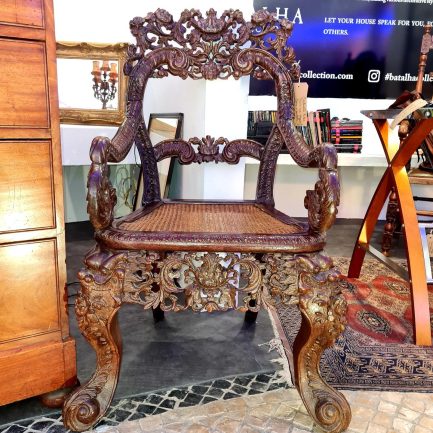 🪑 INDO-PORTUGUESE LORDLY ARMCHAIRS: A RARE AND MAJESTIC PAIR 🪑