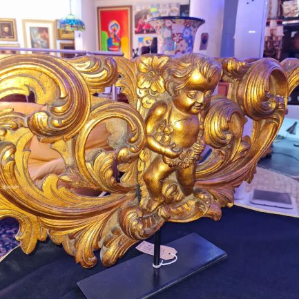 ✨ GILT CARVING: A BAROQUE MASTERPIECE ✨