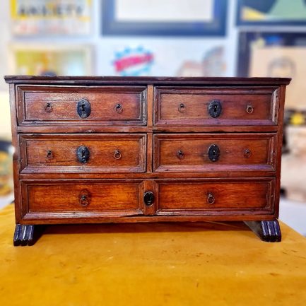 📜✨ INDO-PORTUGUESE CABINET WITH 5 DRAWERS (IMITATING 6) ✨📜