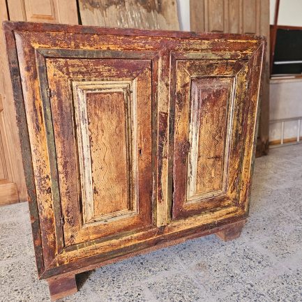 Rustic Painted Cabinet from the 18th Century – A Relic with History! 🎨✨
