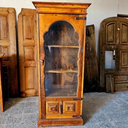 📜 19TH CENTURY OAK BOOKCASE – A TREASURE FROM THE PAST! 🪵✨