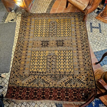 A RUG WITH A SOUL – ANTIQUE PERSIAN, ENCHANTING AND UNIQUE 🧡🧿🪔