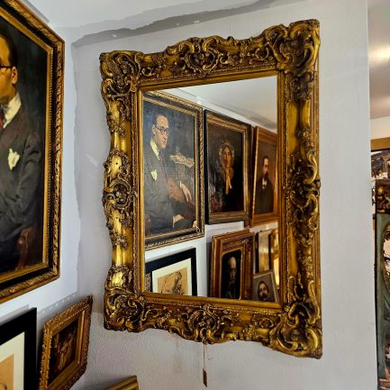 BAROQUE MIRROR – A REFLECTION OF ELEGANCE! ✨🪞