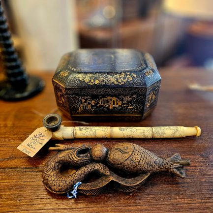 19TH CENTURY OPIUM BOX & PIPES – A WINDOW INTO THE MYSTERIOUS ORIENT 🐉✨🖤