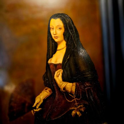 LADY WITH FAN – 19th-CENTURY OIL ON COPPER 🖼️🎩✨