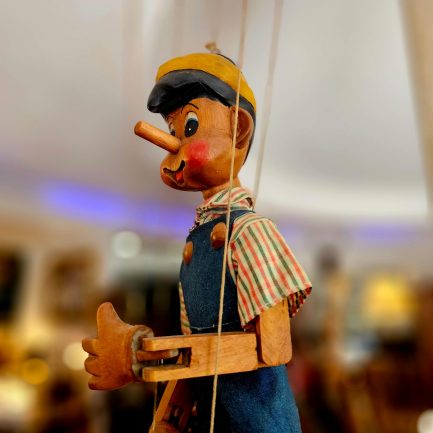 VINTAGE PINOCCHIO – A MARIONETTE FULL OF SOUL AND CHILDHOOD MAGIC 🎭💫🧵