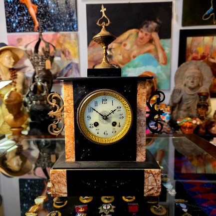 NAPOLEON III CLOCK – THE CHARM OF THE 19th CENTURY 🕰✨