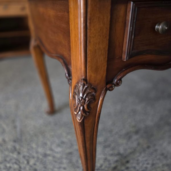 FRENCH LOUIS XV REVIVAL DESK – LATE 19TH CENTURY ✨ - Image 6