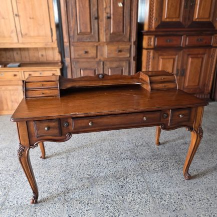 FRENCH LOUIS XV REVIVAL DESK – LATE 19TH CENTURY ✨
