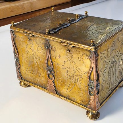 SMALL RENAISSANCE CASKET SIGNED — MICHAEL MANN, NUREMBERG 🔐✨⚔️