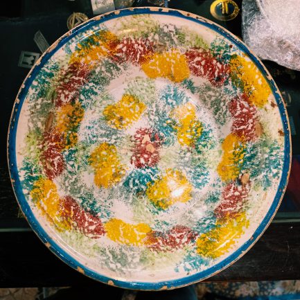 19TH-CENTURY PORTUGUESE PLATE — COLOUR, GESTURE AND POPULAR SOUL