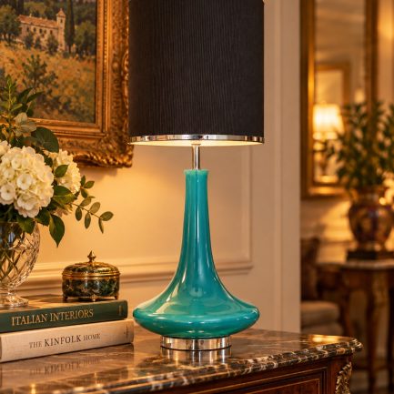 VINTAGE TABLE LAMP — COLOUR, ELEGANCE & SCULPTURAL DESIGN